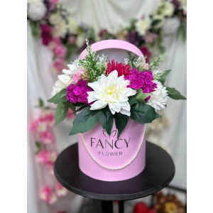 İnci Detaylı Pembe Kutu Aranjman