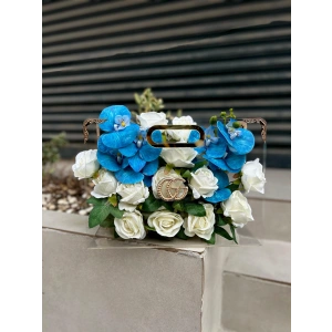 Premium Çantada Mavi Orkideli Beyaz Kadife Güller