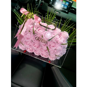 Premium Çantada Pembe Kadife Güller