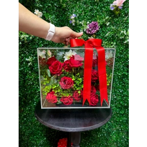 Premium Kutuda Kadife Güller