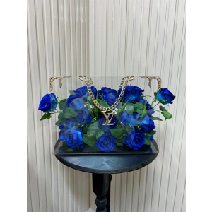 Premium Zincirli Çantada Mavi Kadife Güller