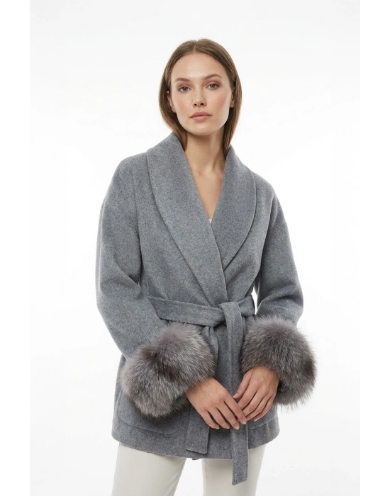 Zavendika Kadın Gri Kolu Kürklü Kısa Alpaca
