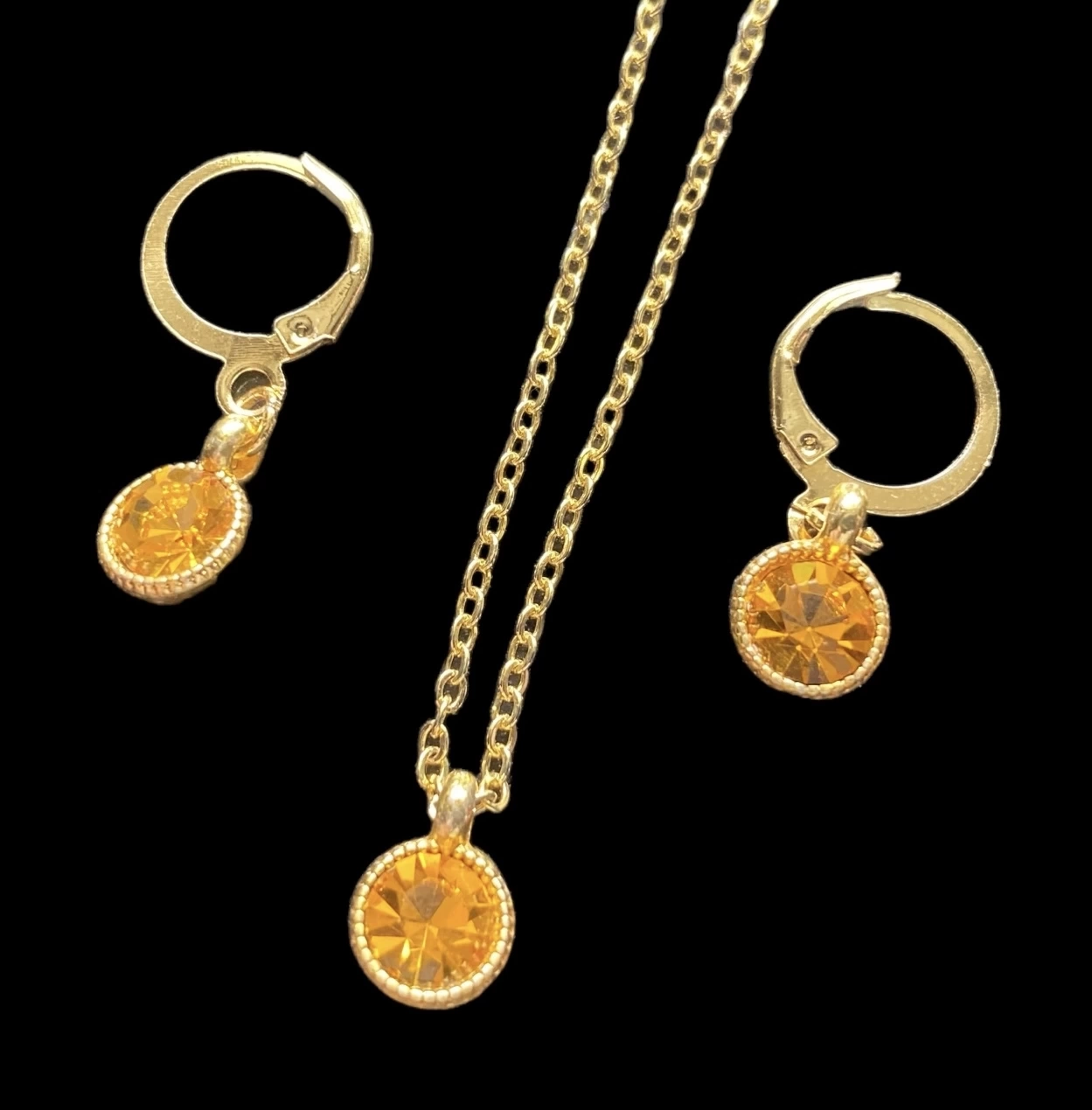 Çok Şık Gold Tektaş Kolye Küpe Set