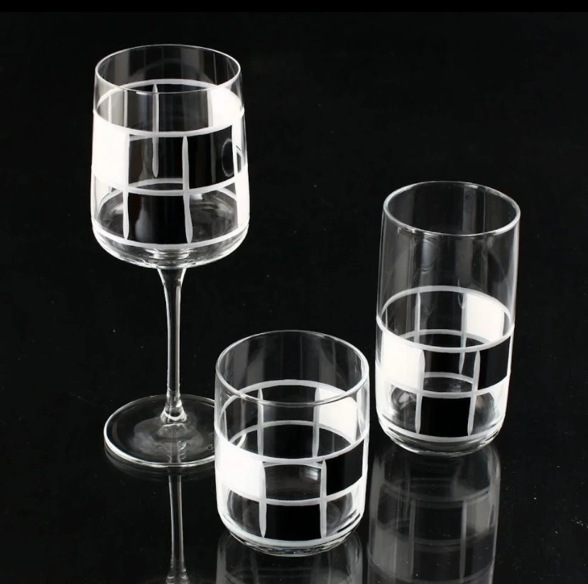 SOFRA TAKIMI ÇİZGİ DKR TRN DAMA SİYAH BEYAZ DEKOR (112-805-229) 18 PARÇA 6 KİŞİLİK