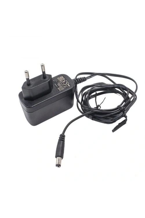 NetBit 12V 0.7A Adaptör