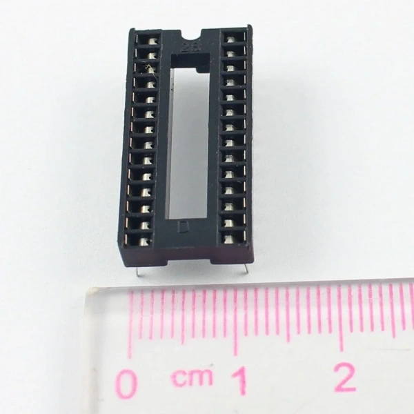 28 Pin Dar Entegre Soketi
