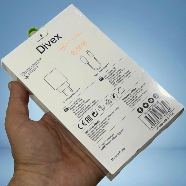 Divex 67W 3A USB Type-C Yüksek Hızlı Şarj Aleti DS-300