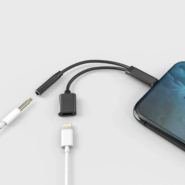 Divex Lightning Kulaklık ve Şarj Çoğaltıcı Adaptör Siyah DC-176