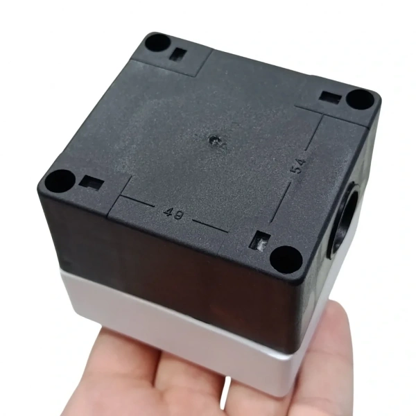 HJ9 22mm Buton Kutusu Gri-Siyah Tekli