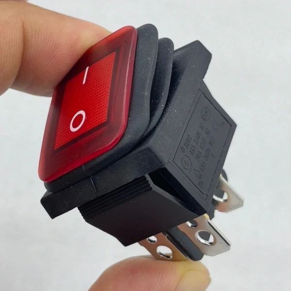 IC-104W Geniş Körüklü Işıklı Anahtar On-Off 4P Kırmızı