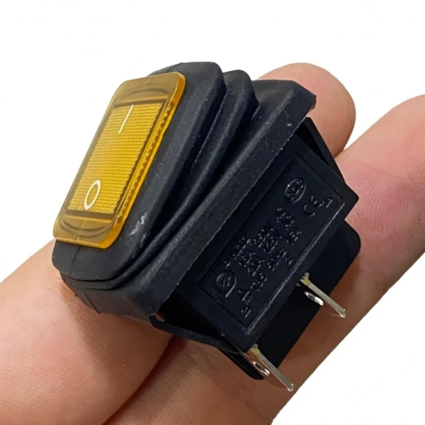 IC-104W Geniş Körüklü Işıklı Anahtar On-Off 4P Sarı