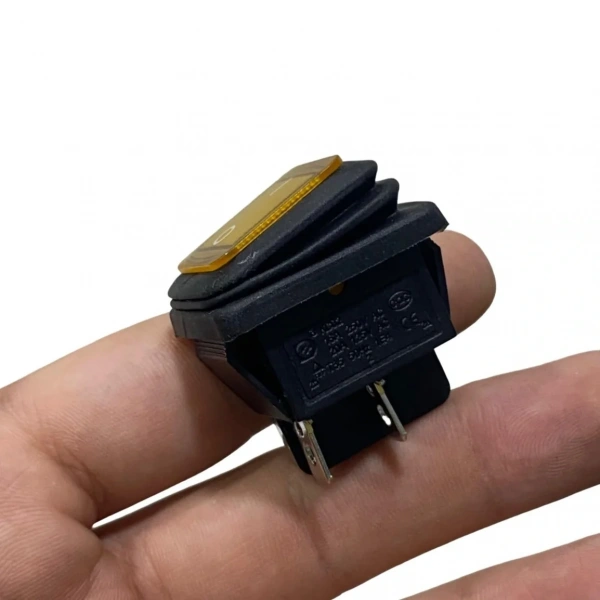 IC-104W Geniş Körüklü Işıklı Anahtar On-Off 4P Sarı