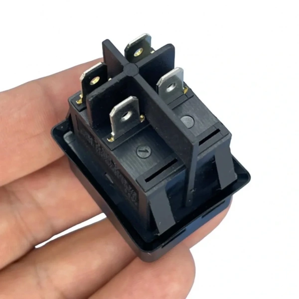 IC-106B Geniş Işıksız Süpürge Anahtarı 4P ON-OFF
