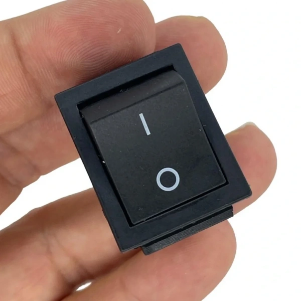IC-109 Geniş Işıksız Yaylı Anahtar OFF-MOM 4P