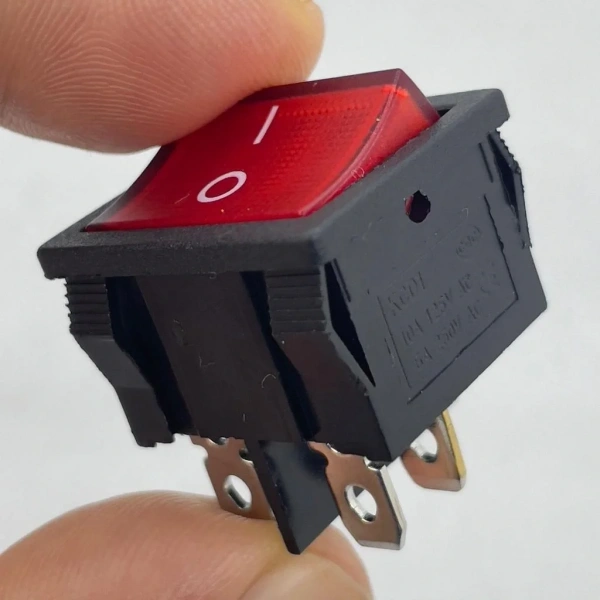 IC-126 Orta Boy Işıklı Anahtar On-Off 4P