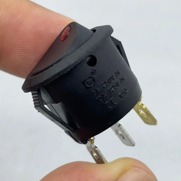 IC-132A Yuvarlak Nokta Işık Anahtar On-Off 3P 12V Kırmızı
