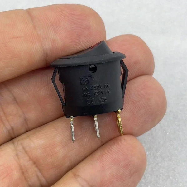 IC-132A Yuvarlak Nokta Işık Anahtar On-Off 3P 12V Kırmızı