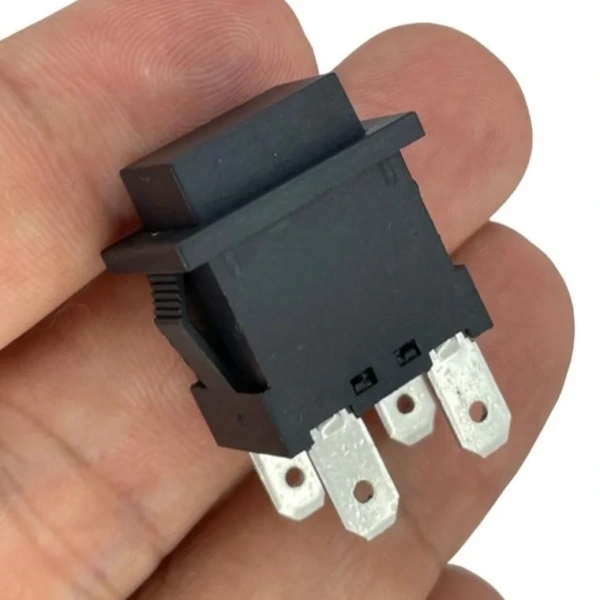 IC-180H1 Basmalı Kare Süpürge Anahtarı Elektrik Süpürge Şarteli 4P