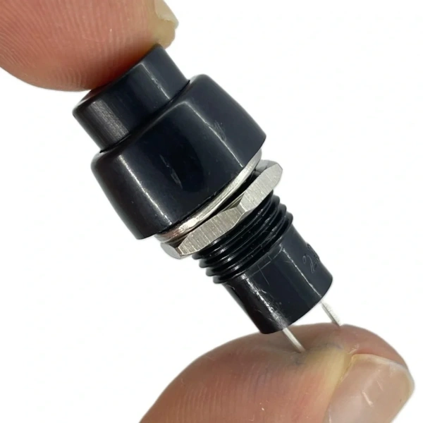 IC-190 Siyah Buton Yuvarlak Plastik Kalıcılı 10mm