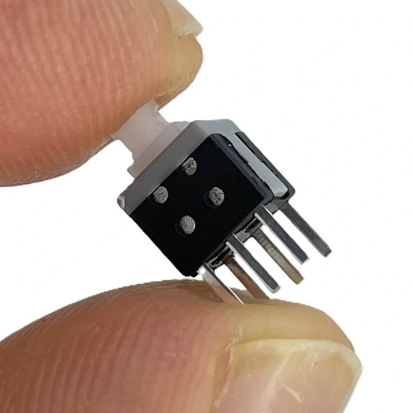 IC-197A 6 Pinli Bacaklı Yaylı Push Buton 6x6mm