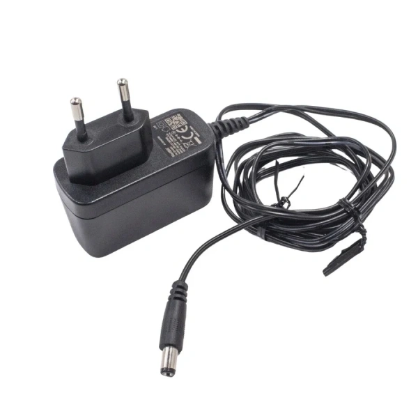 NetBit 12V 0.7A Adaptör