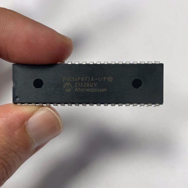 PIC16F877A-I/P DIP40 8-Bit 20 MHz Mikrodenetleyici