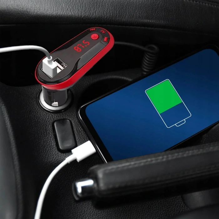 Divex Kumandalı Çakmaklık Girişli Araç Fm Transmitter Bluetooth 2xUSB - SD Kart Kırmızı DT-600