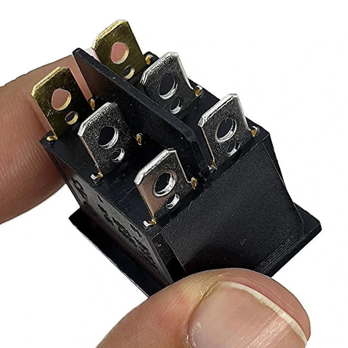 IC-102 İkili Nokta Işıklı Anahtar