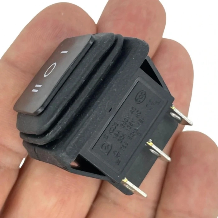 IC-108W Geniş Işıksız Körüklü Anahtar ON-OFF-ON 6P