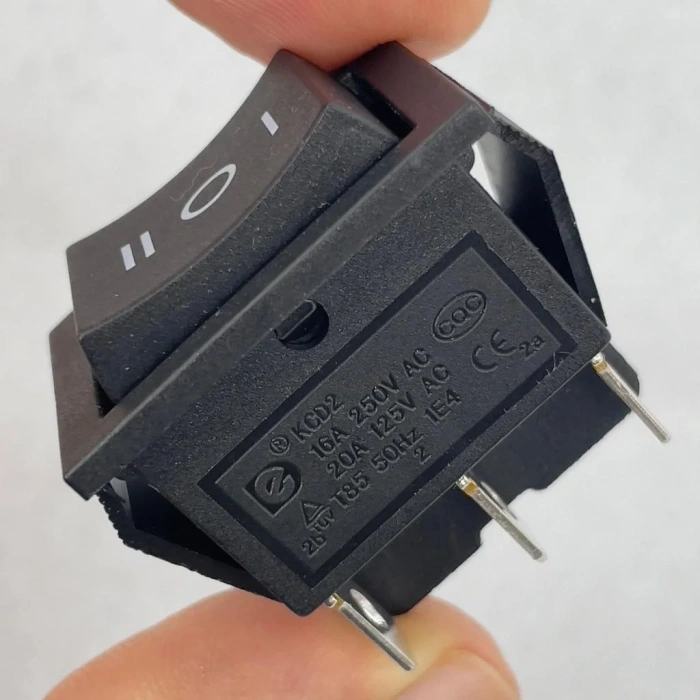 IC-110 Geniş Işıksız Yaylı Anahtar Mom-Off-Mom 6P