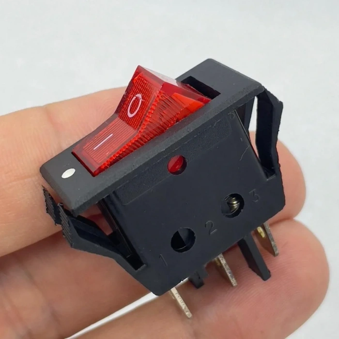 IC-113-8 Tekli Anahtar Işıklı On-Off 3P