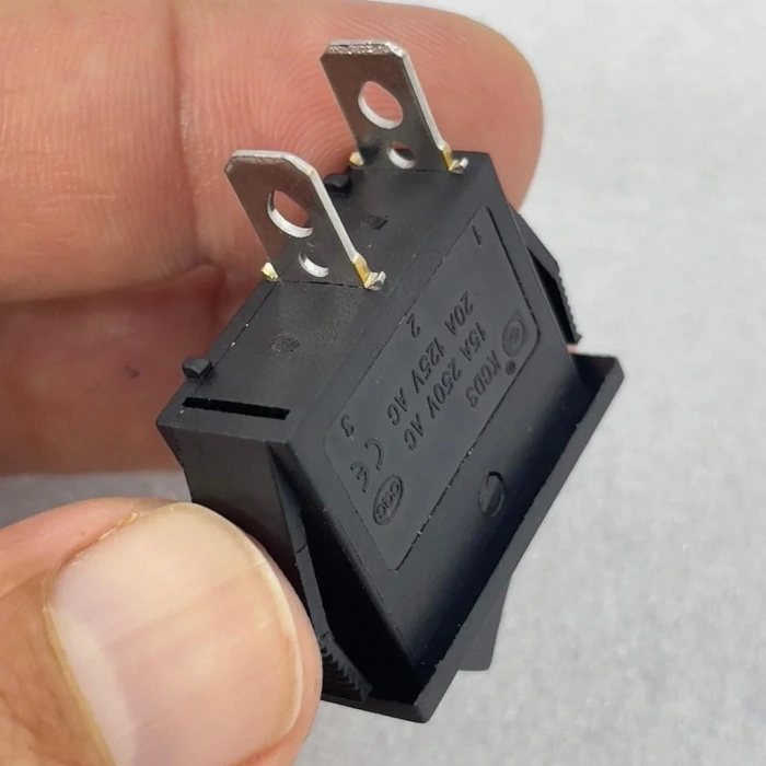IC-116 Dar Işıksız Yaylı Anahtar Off-Mom 2P Siyah