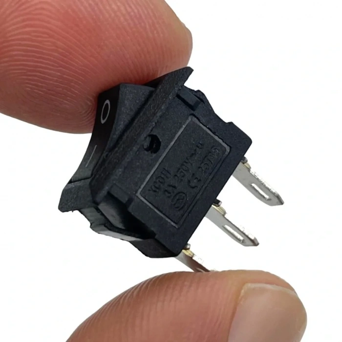 IC-125B-3 Mini Dikdörtgen Işıksız On-Off Anahtar 3 Pin