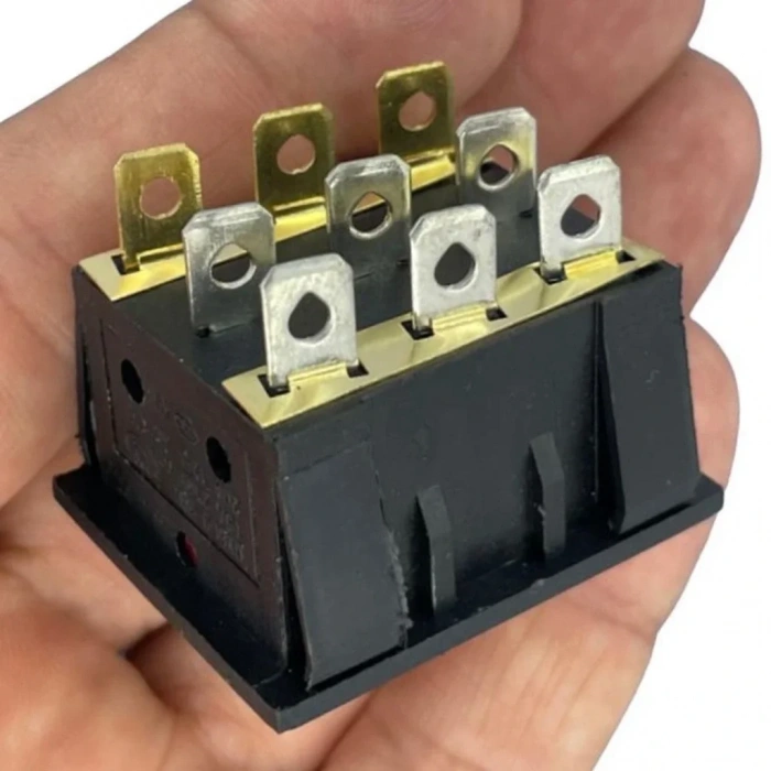 IC-135 Üçlü Işıklı Anahtar 220V ON-OFF 9P