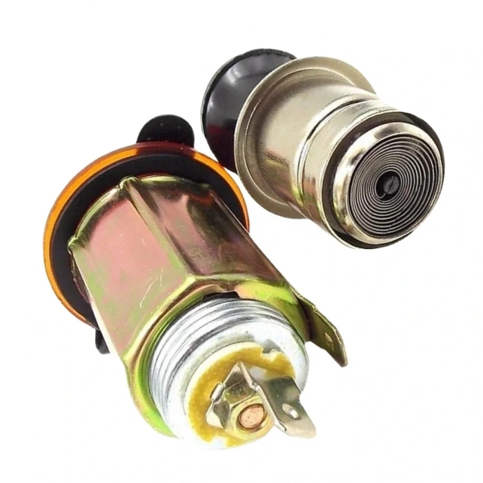 IC-246B-6 Çakmak ve Şase Soket 12V 10A