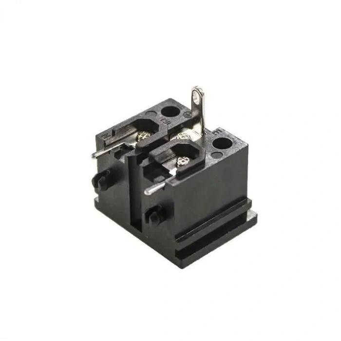 IEC320 C6 Erkek Power Soketi 90 Derece