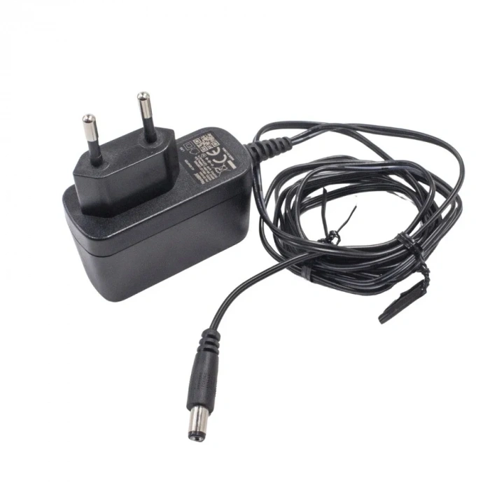 NetBit 12V 0.7A Adaptör