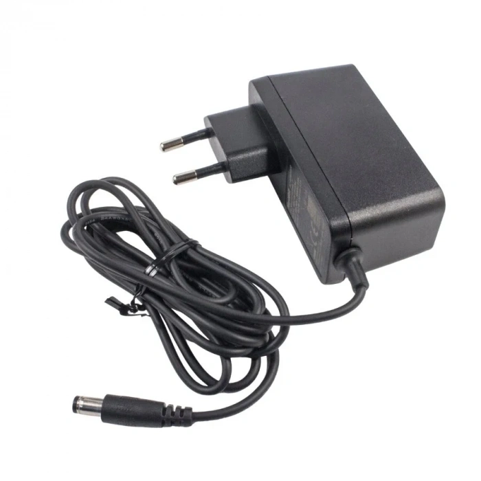 NetBit 12V 1.5A Adaptör