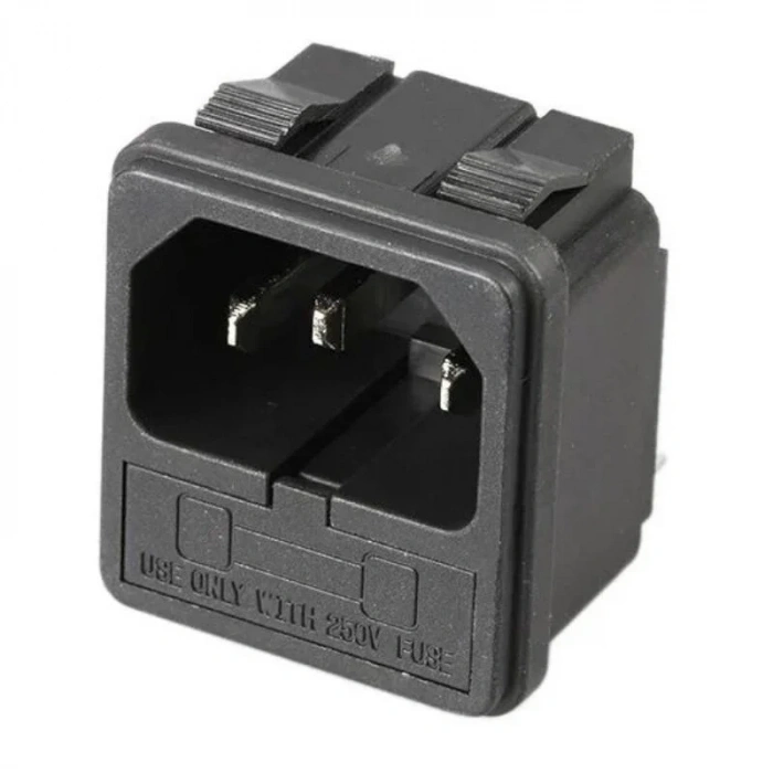 Üçlü Erkek Power Soketi Sigorta Yuvalı
