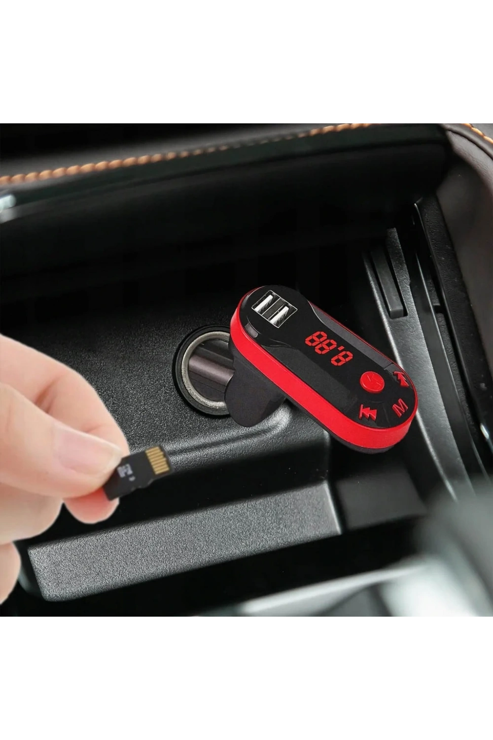 Divex Kumandalı Çakmaklık Girişli Araç Fm Transmitter Bluetooth 2xUSB - SD Kart Kırmızı DT-600