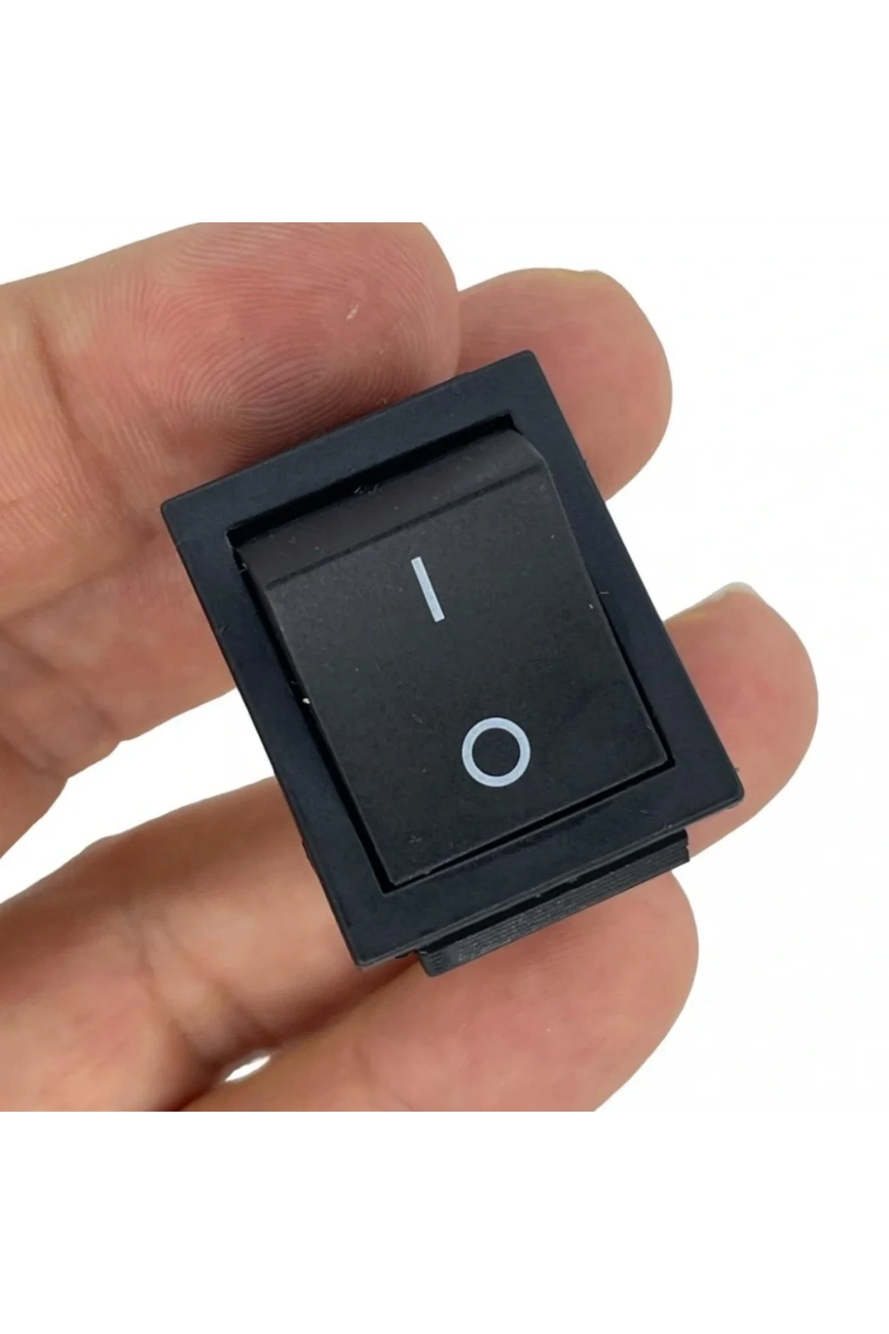 IC-109 Geniş Işıksız Yaylı Anahtar OFF-MOM 4P