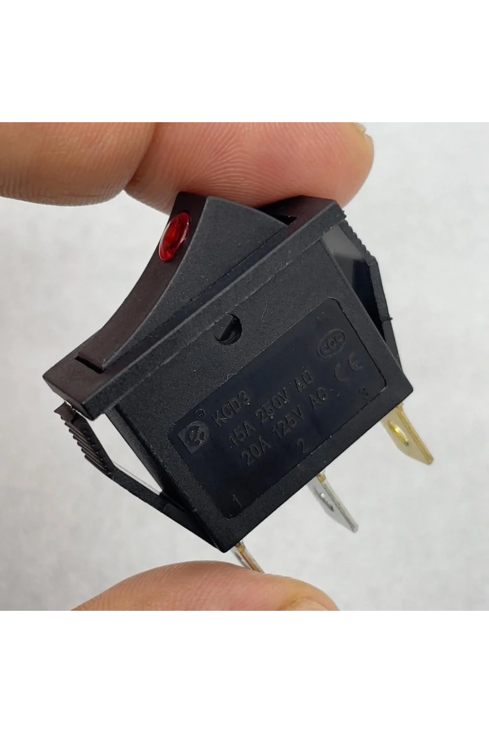 IC-113A Dar Nokta Işıklı Anahtar On-Off Siyah