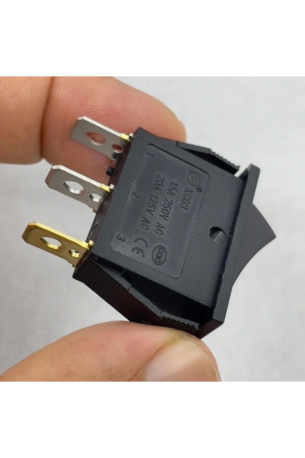 IC-113A Dar Nokta Işıklı Anahtar On-Off Siyah