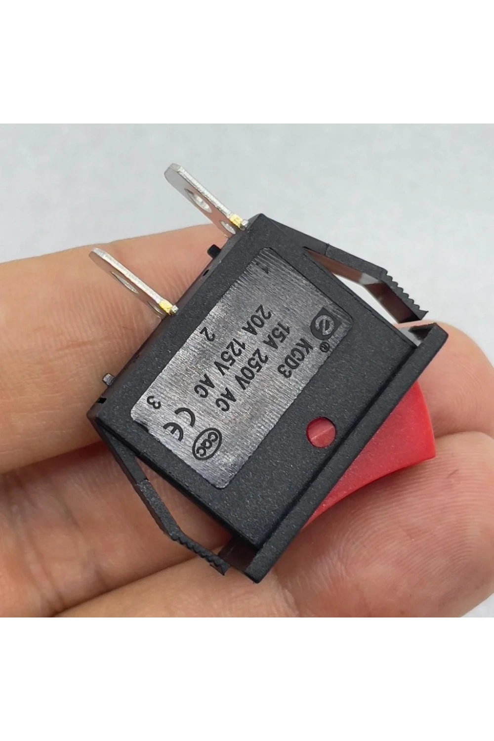 IC-114 Tekli Dar Işıksız Anahtar On-Off 2P Kırmızı