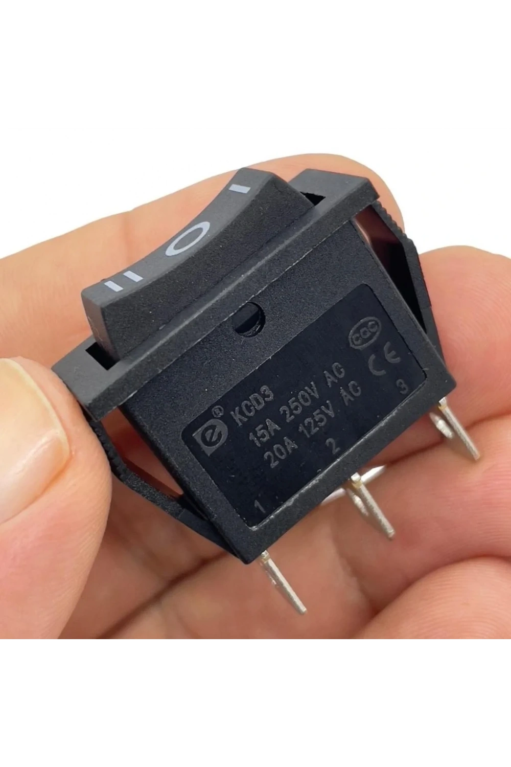 IC-115 Tekli Dar Işıksız Anahtar On-Off-On Siyah