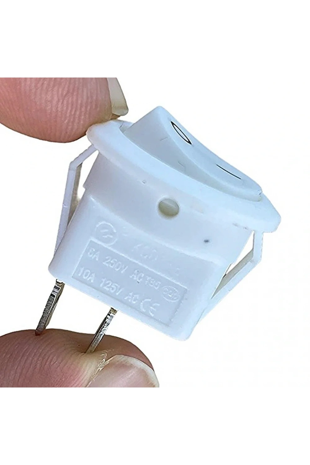 IC-133A Yuvarlak Işıksız Anahtar On-Off 2P Beyaz