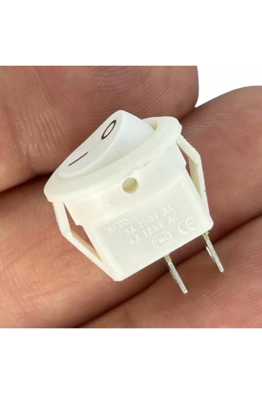IC-134E Beyaz Yuvarlak Anahtar Işıksız On-Off 2P