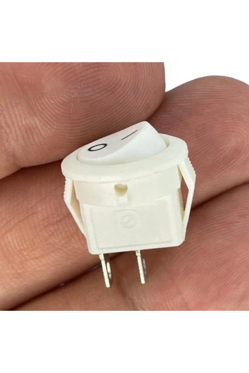 IC-134E Beyaz Yuvarlak Anahtar Işıksız On-Off 2P