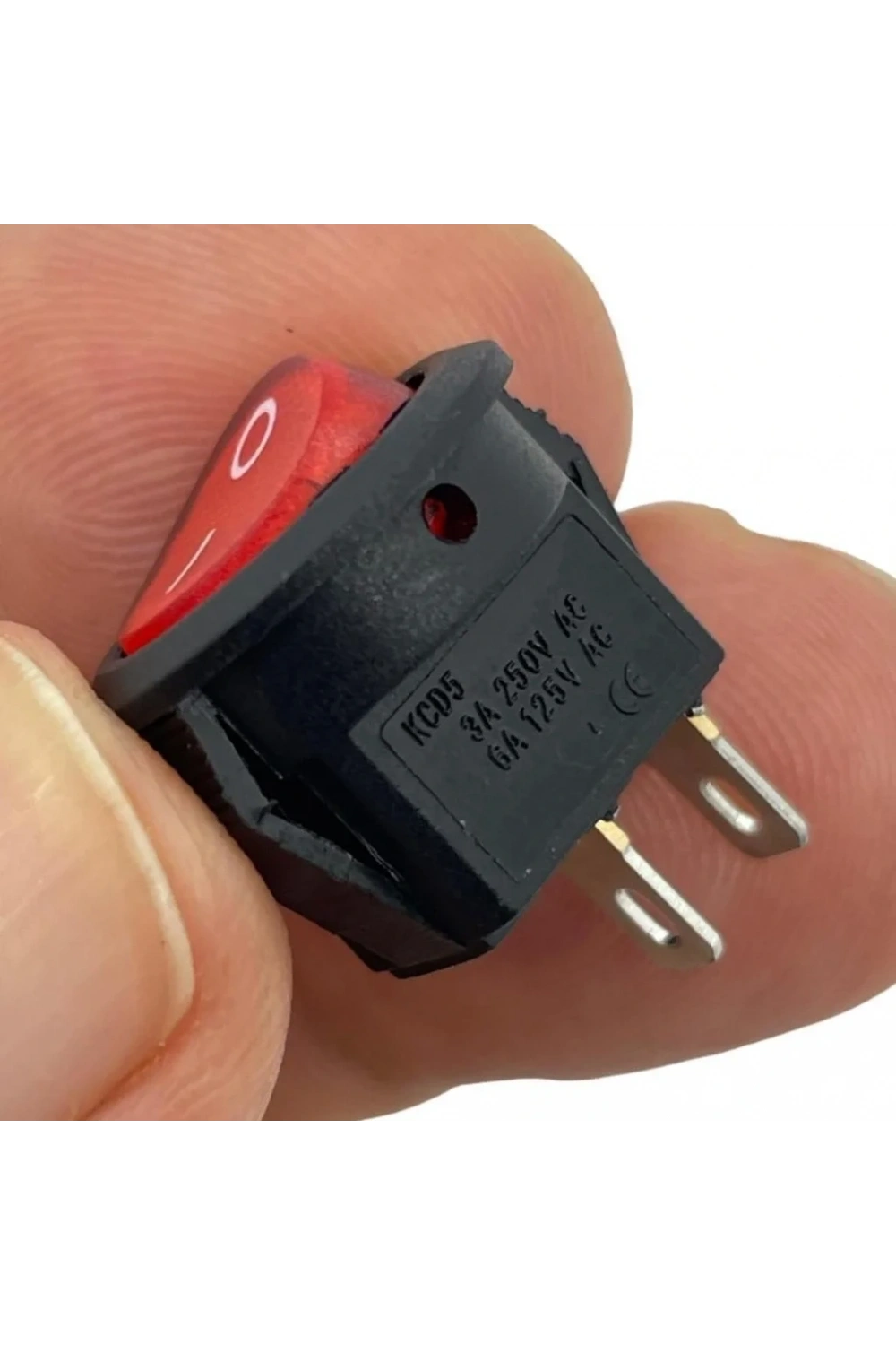IC-134E Kırmızı Yuvarlak Anahtar Işıksız On-Off 2P