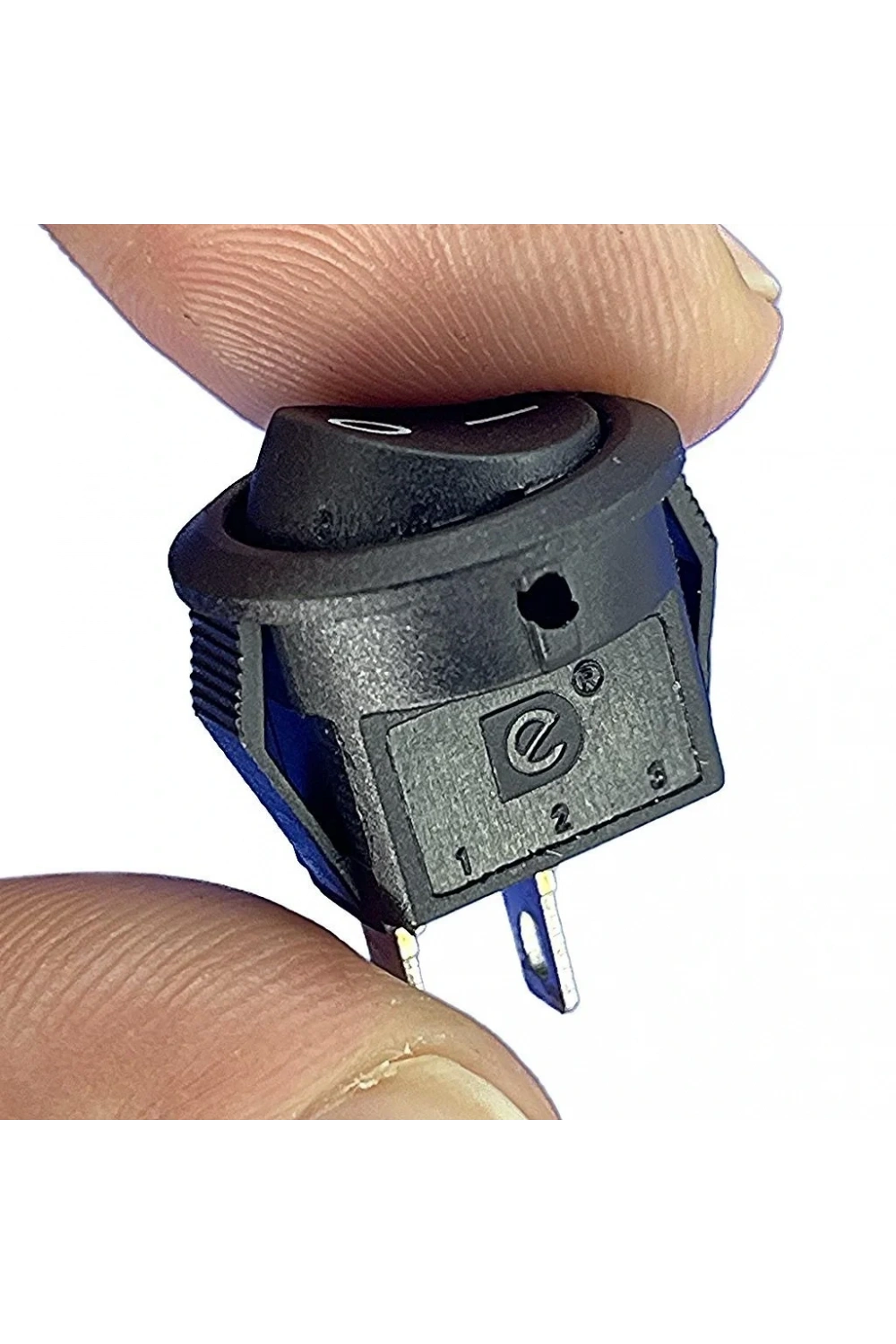 IC-134E Siyah Yuvarlak Anahtar Işıksız On-Off 2P